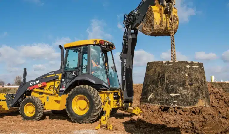 John Deere - Backhoe John Deere - Backhoe