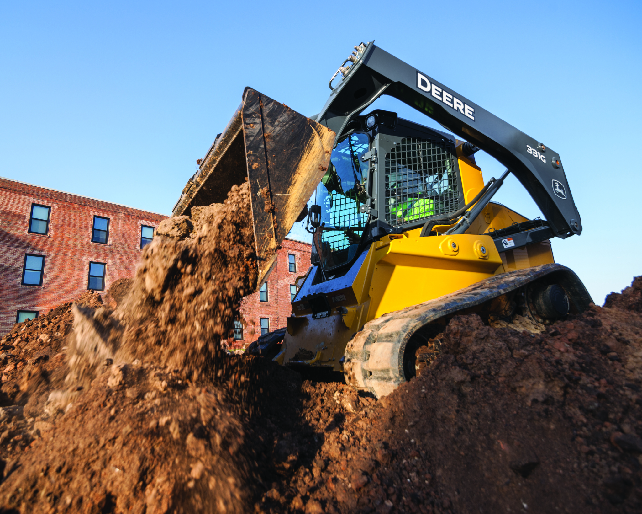 63356d7a-e9b2-49da-bc70-0c524bf79f26 TRACK MAINTENANCE 101: INSPECTION, CLEANING, & TENSIONING