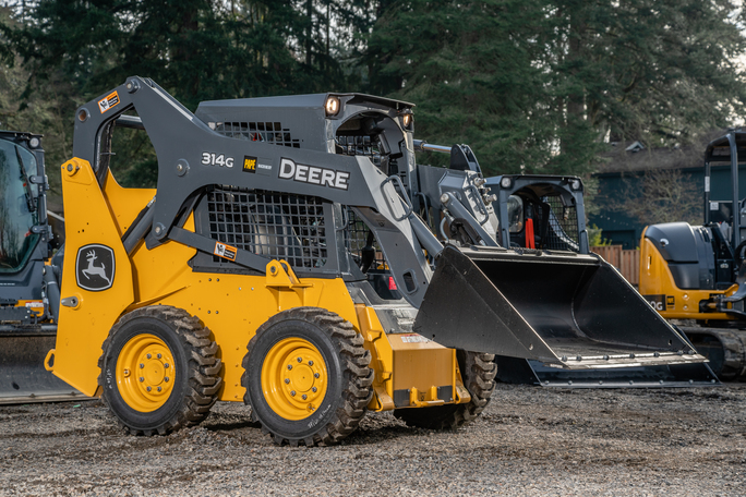 The Best Skid Steers: A Buyer’s Guide
